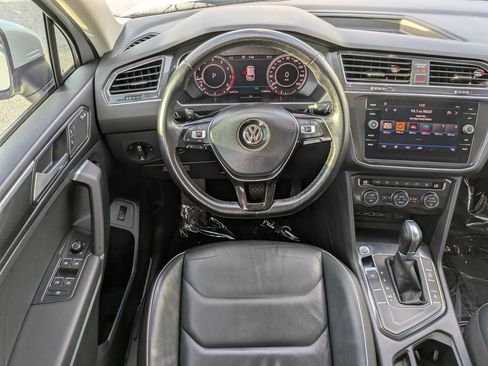 Used 2018 Volkswagen Tiguan SEL Premium FWD image 13