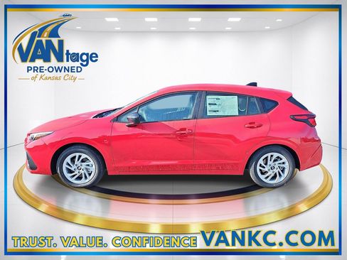 Certified 2025 Subaru Impreza 2.0i image 10