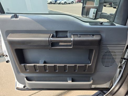 Used 2012 Ford F550 4x4 Regular Cab Super Duty w/ PWR Equipment Group image 19