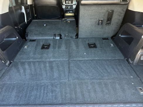 Used 2018 Toyota 4Runner SR5 Premium AWD/4WD image 16