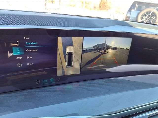 New 2026 Cadillac Escalade IQ Luxury 2 AWD/4WD image 30
