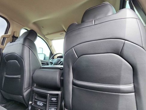 Used 2021 RAM 1500 Laramie AWD/4WD image 16