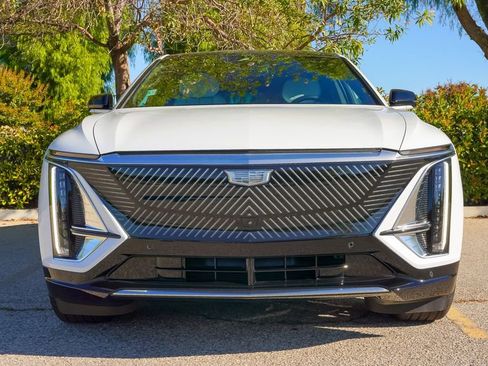 New 2026 Cadillac Lyriq Luxury image 4