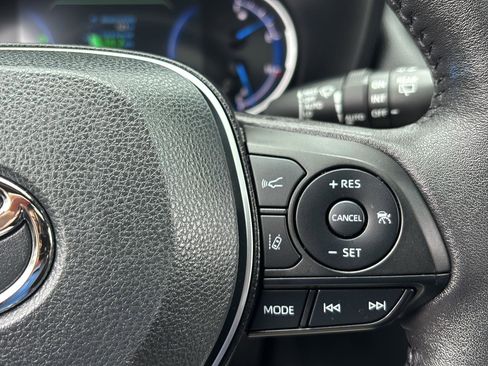 Used 2024 Toyota RAV4 XSE w/ Weather Package AWD/4WD image 32