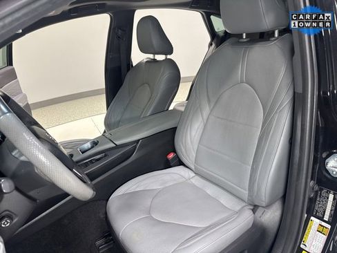 Used 2022 Toyota Avalon Limited w/ Advanced Safety Package image 13