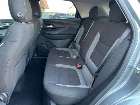 Used 2025 Chevrolet TrailBlazer LT image 36