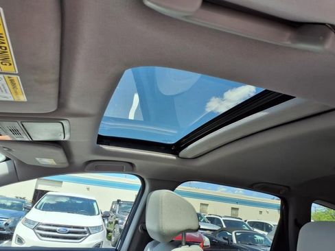 Used 2019 Honda CR-V EX image 11