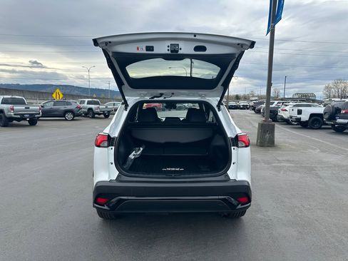 Used 2025 Toyota Corolla Cross AWD Hybrid w/ Convenience Package image 12