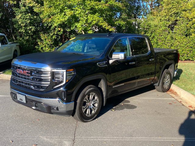 Used 2025 GMC Sierra 1500 SLT AWD/4WD image 3