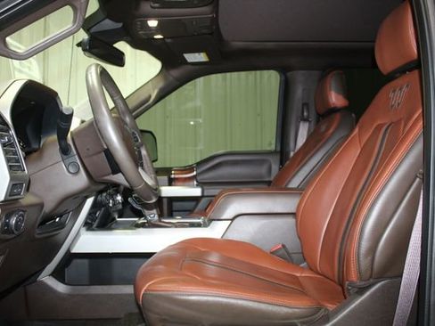 Used 2018 Ford F150 King Ranch w/ Equipment Group 601A Luxury AWD/4WD image 10
