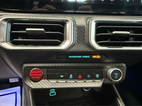 Used 2024 Ford Mustang GT Premium image 17