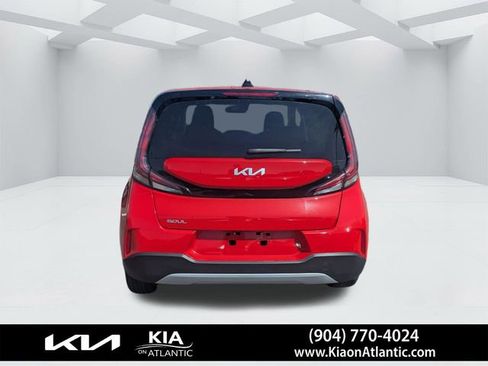 Used 2024 Kia Soul LX w/ Option Group 015 FWD image 5