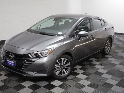 Used 2023 Nissan Versa SV w/ Trunk Package image 2