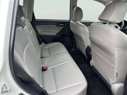 Used 2015 Subaru Forester 2.5i Touring w/ Eyesight & Navigation System image 14