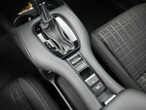 Certified 2024 Honda HR-V LX image 19