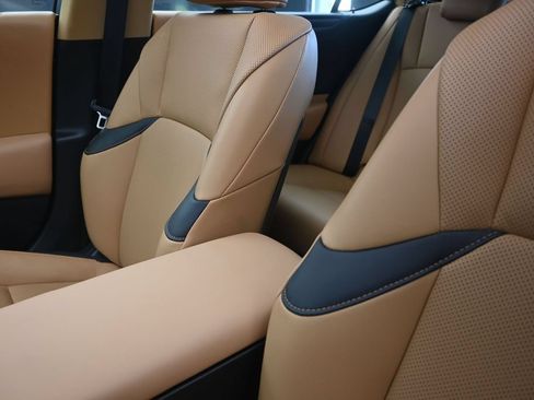 Certified 2025 Lexus ES 350 w/ Premium Package FWD image 14