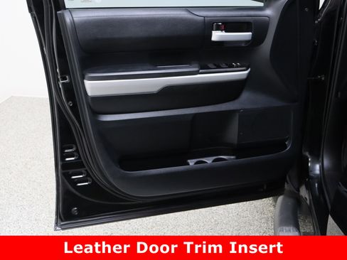Used 2018 Toyota Tundra SR5 w/ SR5 Upgrade Package image 12