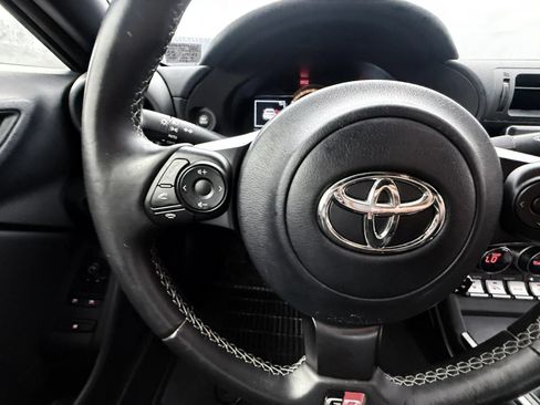 Used 2023 Toyota GR86 Premium w/ ALL Weather Mat Package (TMS) RWD image 15
