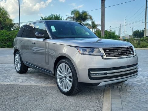 New 2026 Land Rover Range Rover SE AWD/4WD image 7