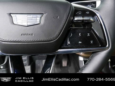 Certified 2024 Cadillac Lyriq Luxury w/ Nappa Leather Package AWD/4WD image 11