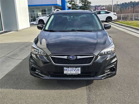 Used 2018 Subaru Impreza 2.0i Premium image 8
