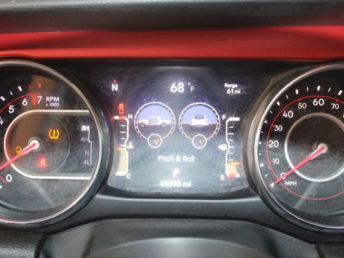 Used 2022 Jeep Gladiator Rubicon w/ Cold Weather Group AWD/4WD image 19