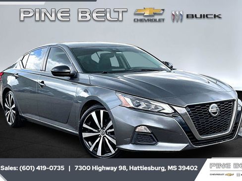 Used 2020 Nissan Altima 2.5 SR FWD image 1