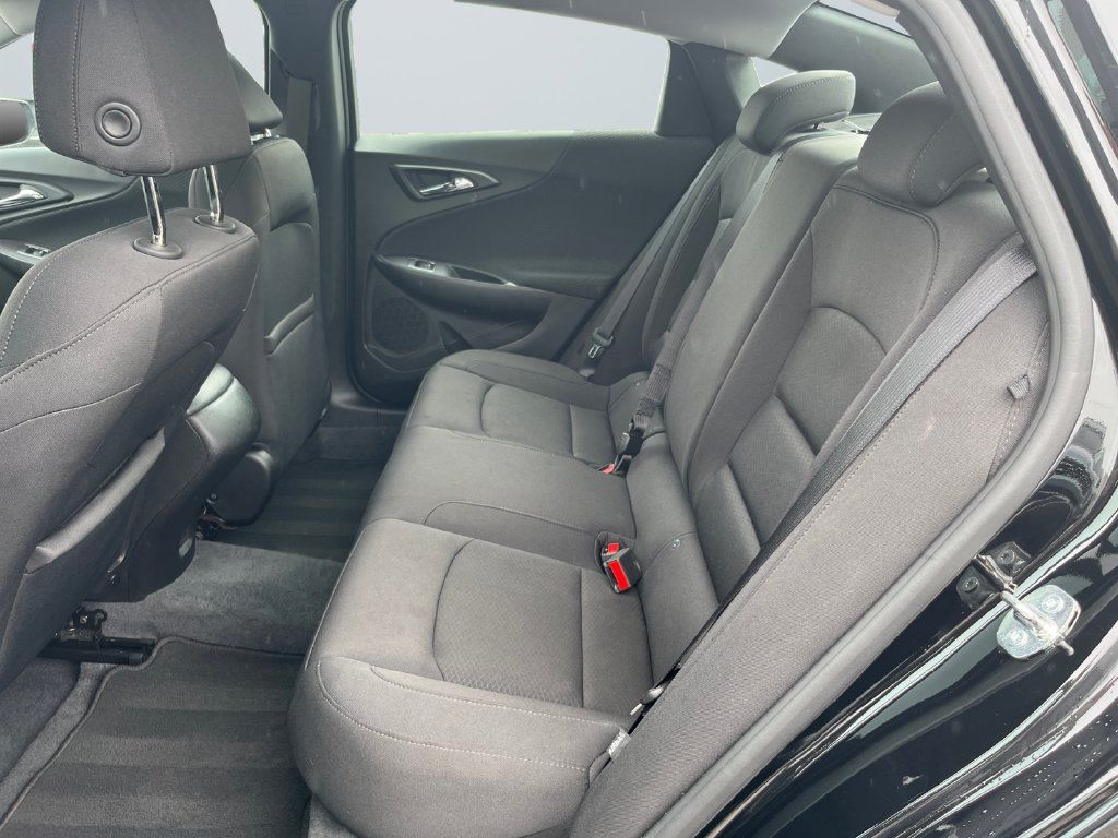 Used 2019 Chevrolet Malibu LS FWD image 13