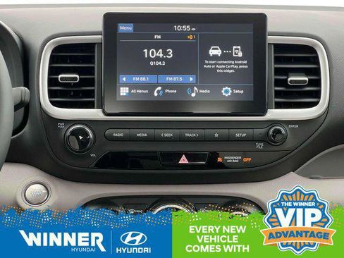 New 2025 Hyundai Venue SEL image 20