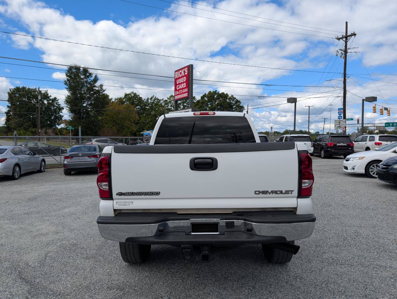Used 2004 Chevrolet Silverado 2500 LS w/ Skid Plate Package AWD/4WD image 8