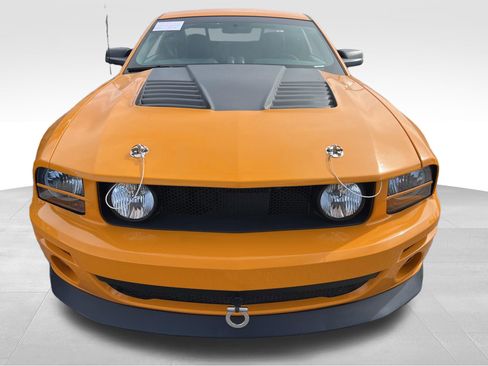 Used 2007 Ford Mustang GT image 2