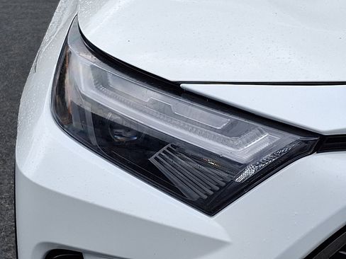 Used 2023 Toyota RAV4 SE w/ Weather & Moonroof Package AWD/4WD image 9