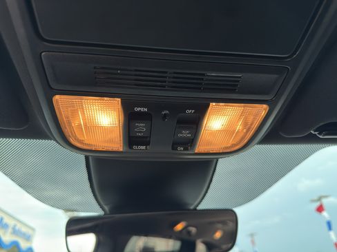 Used 2024 Honda Odyssey Sport image 28