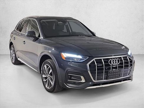 Used 2021 Audi Q5 Premium Plus w/ Premium Plus Package image 3