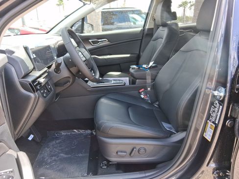 New 2026 Kia Sportage EX FWD image 15
