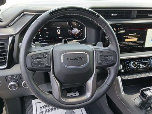 Certified 2026 GMC Sierra 1500 Denali Ultimate w/ LPO, Black Badging Package AWD/4WD image 15