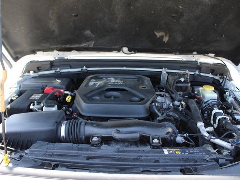 Used 2019 Jeep Wrangler Unlimited Sport S AWD/4WD image 23