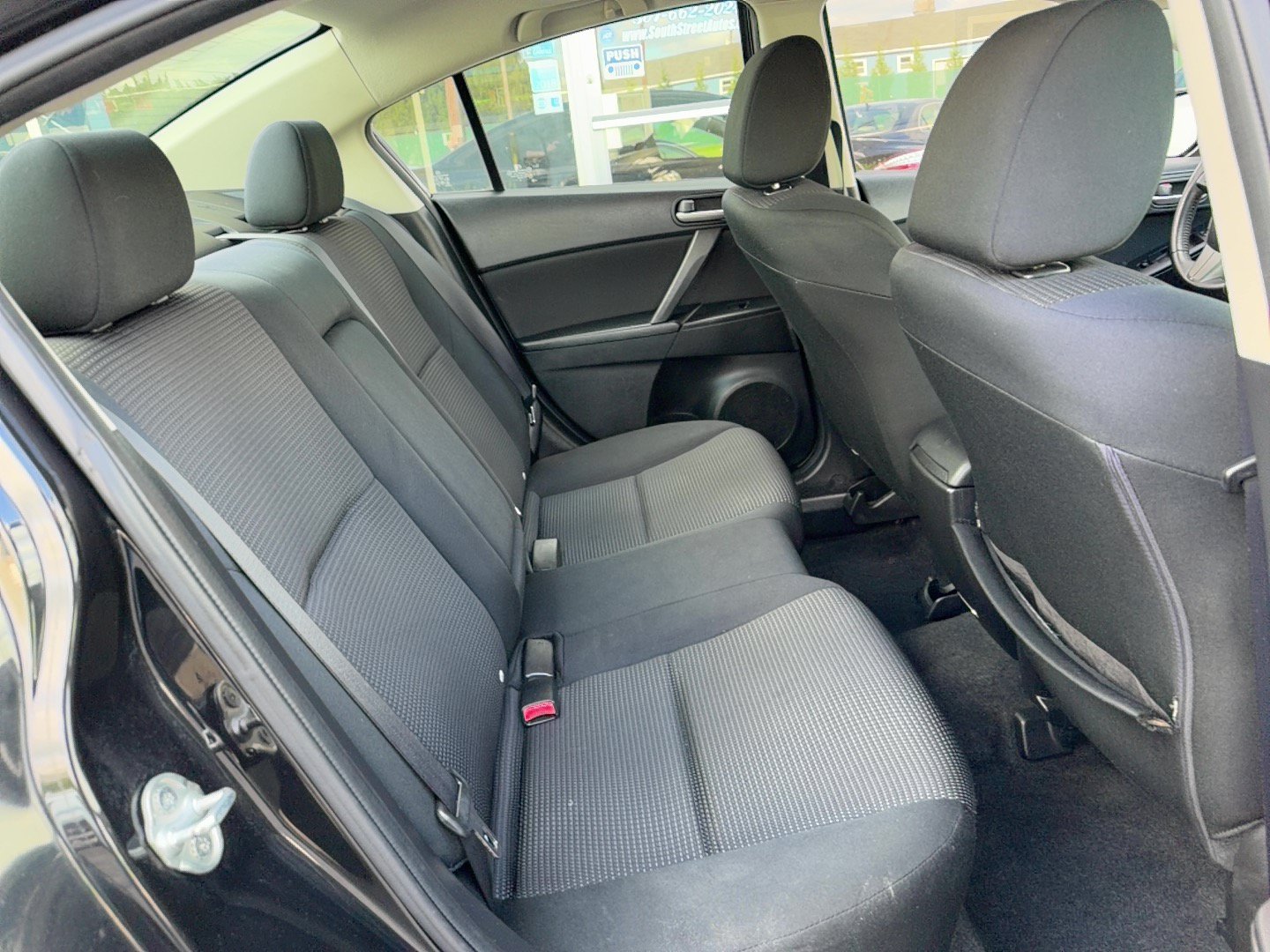 Used 2013 MAZDA MAZDA3 i Touring FWD image 19