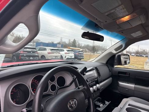 Used 2009 Toyota Tundra 4x4 Double Cab image 10