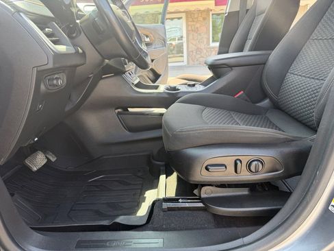 Used 2020 GMC Terrain SLE w/ Driver Convenience Package AWD/4WD image 20