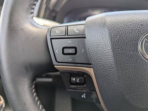 Used 2025 Toyota Crown Signia AWD/4WD image 13