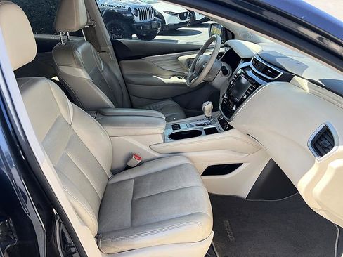 Used 2018 Nissan Murano SL w/ Moonroof Package image 17