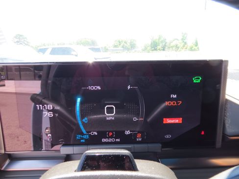 Used 2025 GMC Hummer EV 3X AWD/4WD image 28