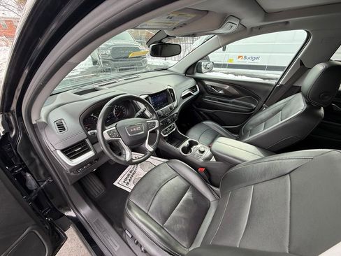 Used 2022 GMC Terrain SLT w/ Tech Package image 9