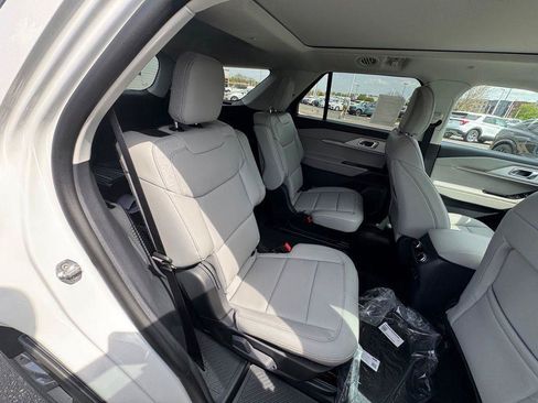New 2026 Ford Explorer Active w/ Active Comfort Package AWD/4WD image 14