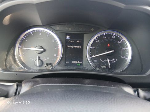 Used 2018 Toyota Highlander XLE FWD image 30