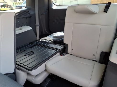 New 2026 Hyundai Santa Fe SEL FWD image 18