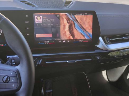 New 2025 BMW X2 xDrive28i w/ Convenience Package image 29