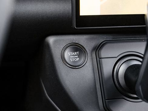New 2026 Land Rover Defender 110 S AWD/4WD image 25