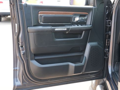 Used 2016 RAM 1500 Laramie AWD/4WD image 14